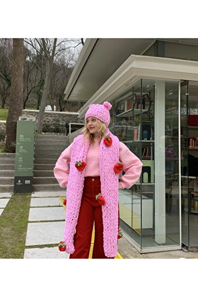 AidaAstrid Puffy Knitted Scarf