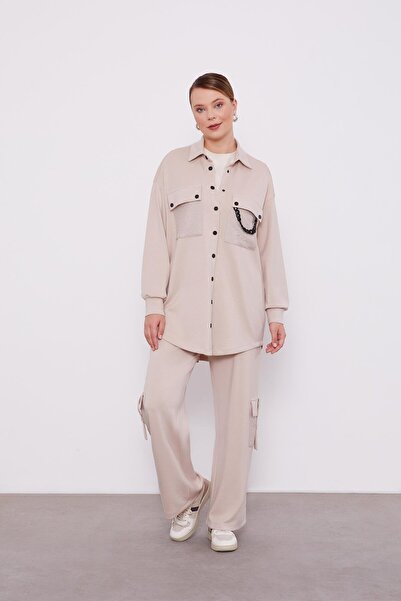 Levidor Beige Quilted Sports Set with Chain Detail