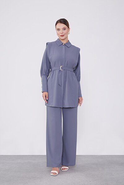 Levidor Σετ δύο τεμαχίων από σιφόν με λεπτομέρεια από ανθρακί ζώνη