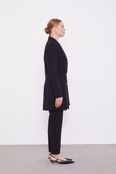 Levidor Siyah Plise Şifonlu Ceket Takım