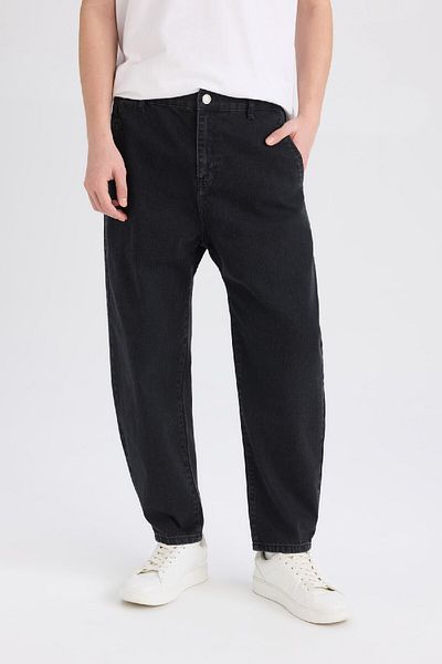 DeFacto Bequeme, entspannte Jeanshose mit entspannter Passform B8320ax25sp