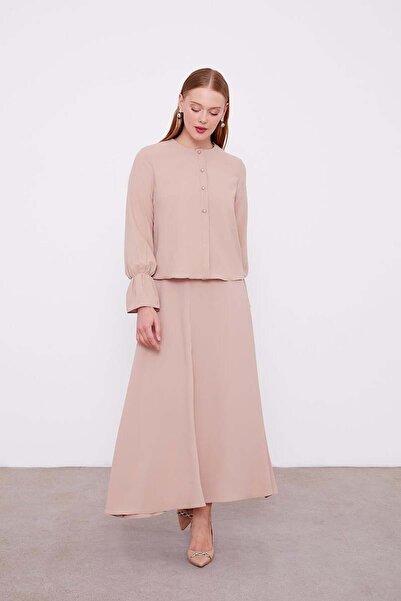 Levidor Σετ φούστας με κοντό πουκάμισο από σιφόν σε μπεζ χρώμα