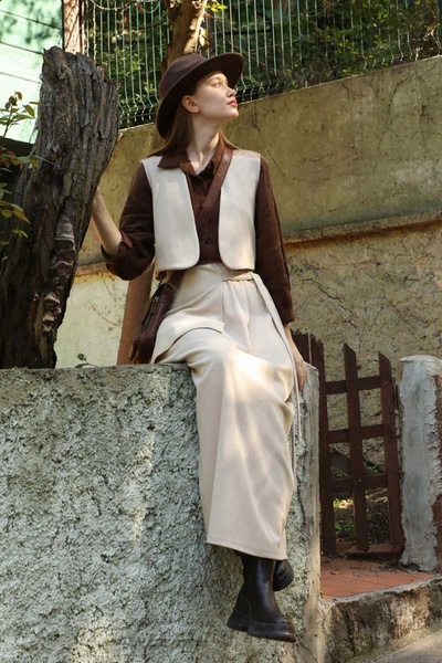 ZÜLAYS Cream Colored Vest Knitwear Set