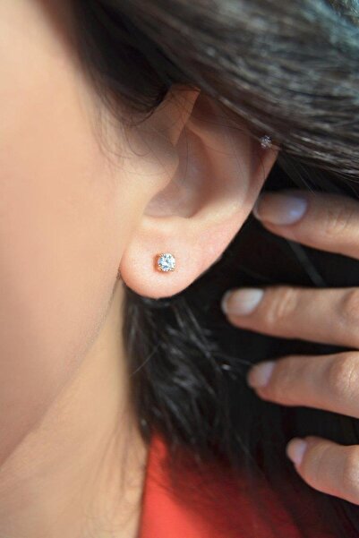 Sacce Scarves&Accessories حلق سوليتير صغير الحجم 4 ملم