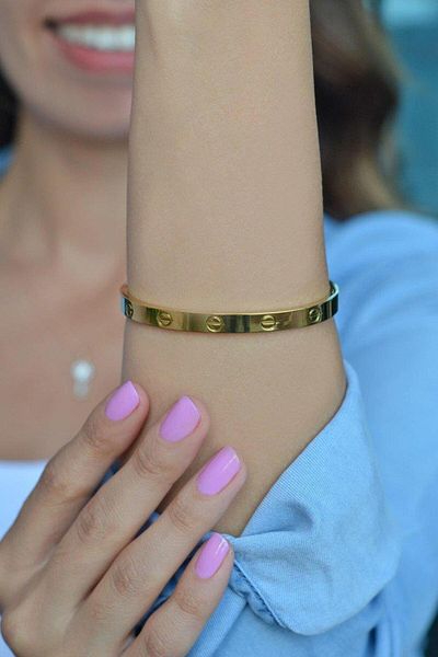Sacce Scarves&Accessories نموذج الأصفاد لسوار الفولاذ باللون الذهبي