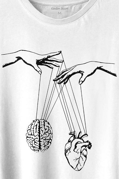 Kendim Seçtim Κρεμαστό μπλουζάκι Heart And Brain Love Mind Logic Minimal printed T-shirt Unisex μπλουζάκι