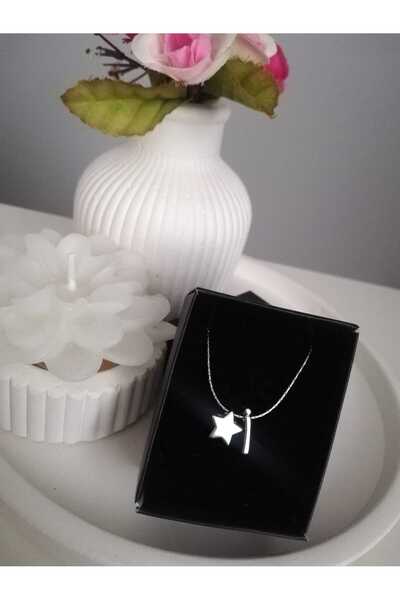 Judas Takı قلادة حروف فضية اللون بتفاصيل نجمة صغيرة، قلادة حروف رئيسية