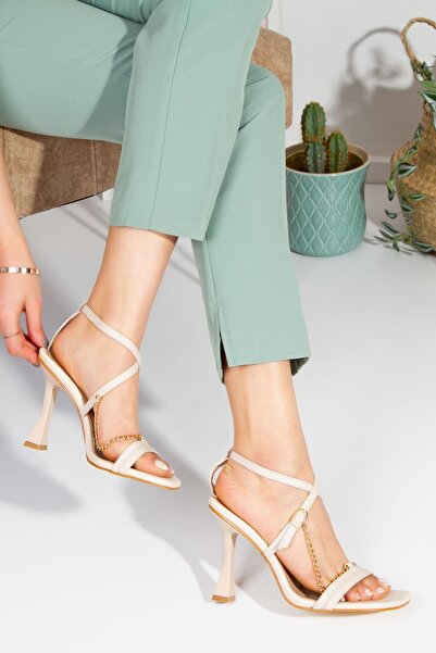 derithy Жіночі бежеві класичні туфлі на підборах