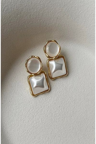 mos&more White Pearl Stylish Women's Earrings