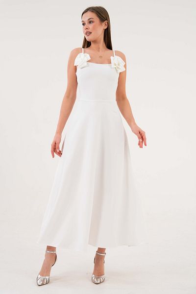 4S1B FASHION Atlas Fabric Thin Straps Midi Length Flared Λευκό βραδινό φόρεμα με αφαιρούμενα αξεσουάρ τριαντάφυλλου 258