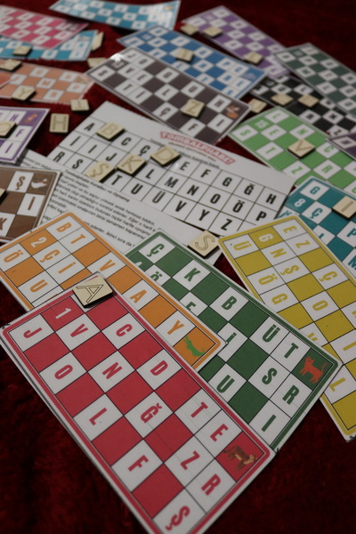 Assa Wood Tombalphabe: Eğlence Harflerde Gizli, Tombala