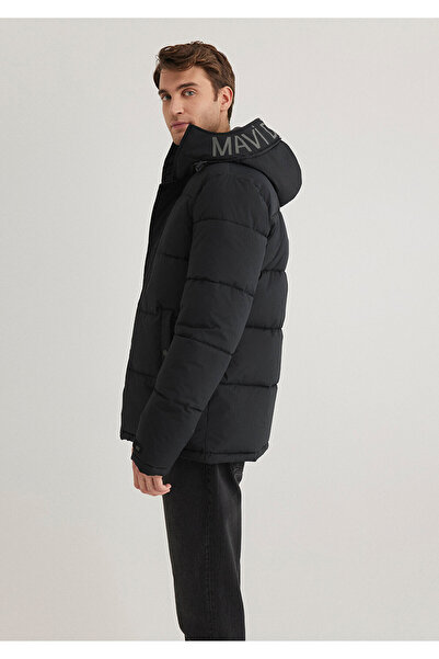 Mavi Kapüşonlu Siyah Şişme Mont 010426-900