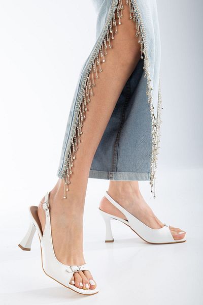 MaskButik Felya Open Back Heeled Shoes White