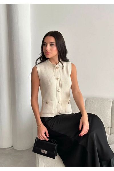 Chip Pepper Vest Metallized Button Straight Knitting Short Vest