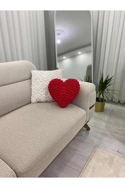 Home Romantic Heart Pillow - Valentine's Day Red Heart Pillow - Modern and Elegant for Gift and Decoration