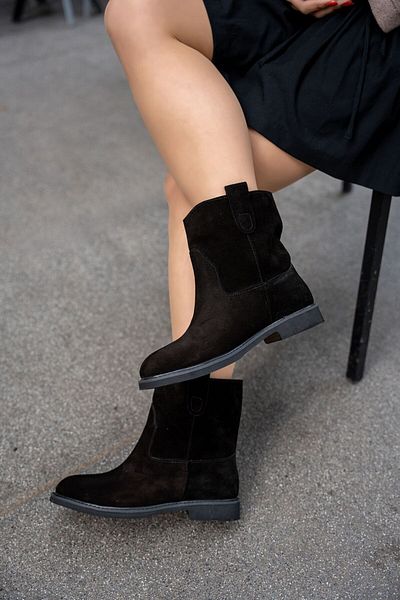 LAMİNTA Γυναικείες κοντές μπότες Ricky Black Suede