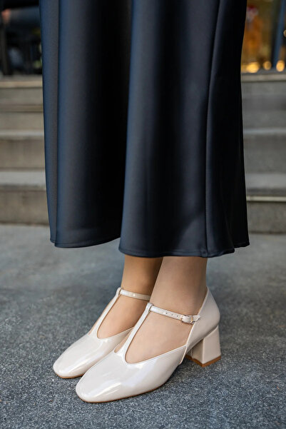 LAMİNTA Suarez Nude Stripe Detailed Women's Vintage Heeled Shoes