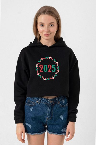 Tshirthane Christmas Holiday Wreath Black Women's Crop Hoodie