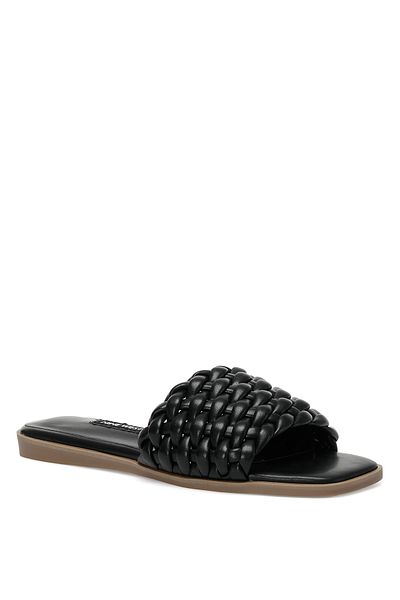 Nine West شبشب مسطح نسائي أسود من Zynara
