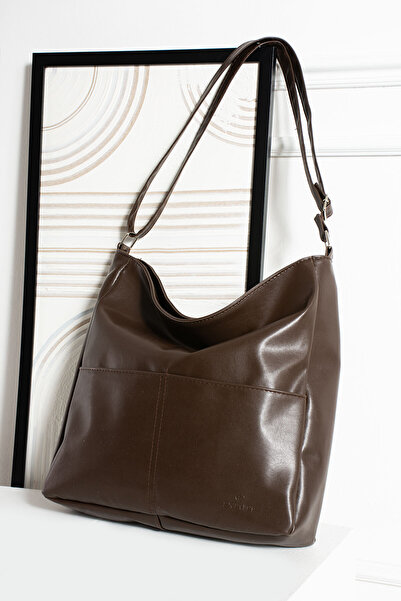 ESTUTE Kadın Modern Tasarımlı Geniş Hacimli  Kaliteli Deri Salaş Omuz Çantası