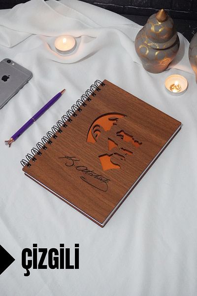 markcat Caiet cu copertă din lemn cu dungi tematice Kemal Atatürk - pentru agendă și școală (A5 - 120 coli)