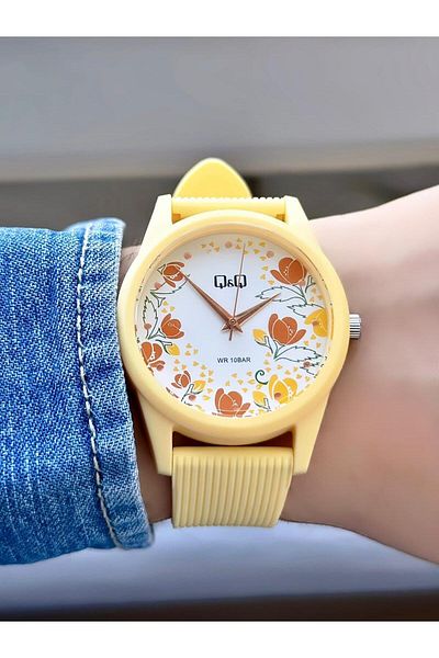 Q&Q  Women's Waterproof Plastic Cord Wristwatch