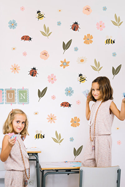 esatoys Set de autocolante pentru camera copiilor cu tematică buburuză