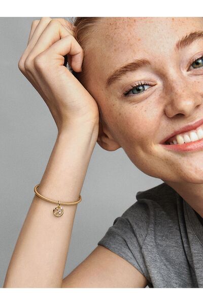 Pandora Başak Burcu Sallantılı Charm