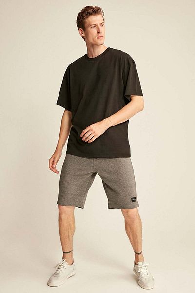 GRIMELANGE Ανδρικό μπλουζάκι Jett Oversize Fit 100% οργανικό βαμβάκι με χοντρή υφή με λαιμόκοψη μαύρο