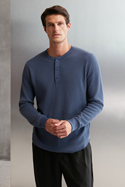 GRIMELANGE Patrick férfi kötöttáru gallér gofri különleges textúrájú vastag szövet hosszú ujjú indigó póló