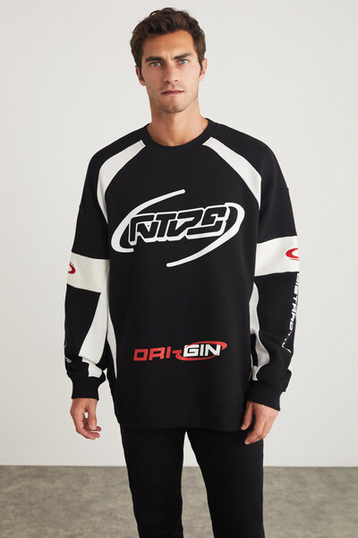 GRIMELANGE Ανδρικό Breez από οργανικό βαμβάκι Oversize Αθλητικό τύπωμα Λεπτομερές μαύρο φούτερ με λαιμόκοψη