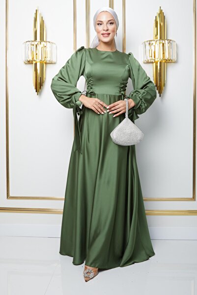 Olcay Světle zelené večerní šaty z hidžábu s krajkou, zavazování na rukávu 1673