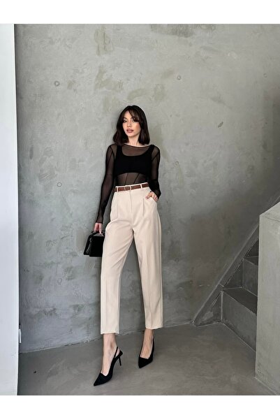 boutiquemery Kemerli Yüksek Bel Pileli Havuç Pantolon EKRU