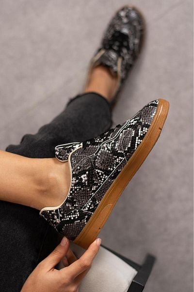 Ayakkabıda Tek Dozza Women's Sneakers - Black Snake Pattern