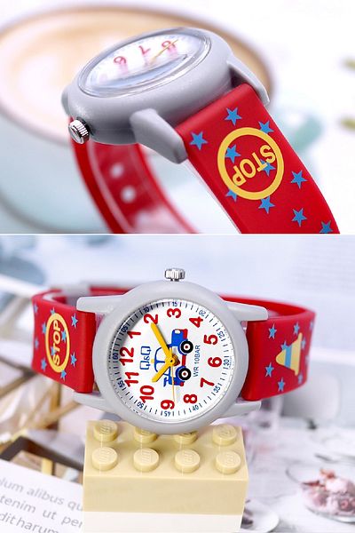 Q&Q Waterproof Boy's Wristwatch with Starry Numbers Automobile Pattern