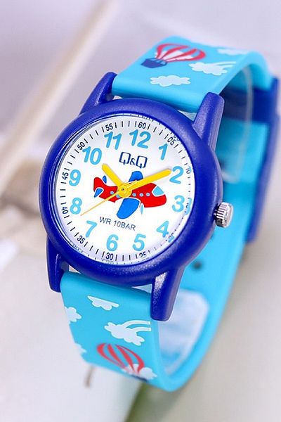 Q&Q Blue Airplane Sky Balloon Pattern Waterproof Boy Wrist Watch