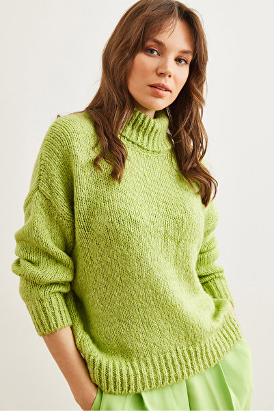 Olalook Women's Pistachio Green Turtleneck Soft Textured Thick Knitwear Sweater Kzk- 19000936