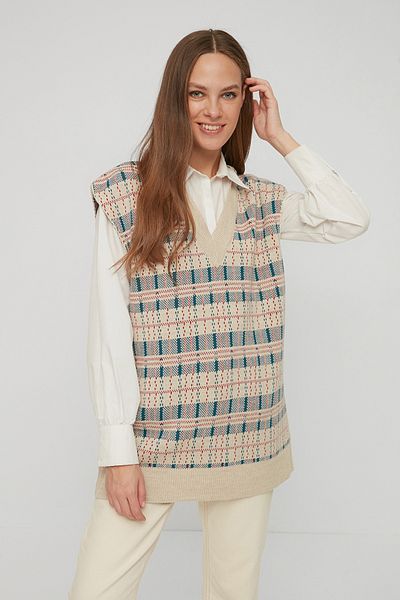 Trendyol Modest Strickpullover mit V-Ausschnitt – TCTAW22UV0050