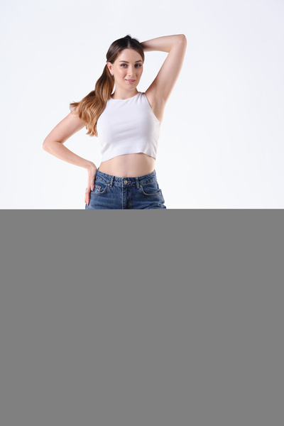 Novita Dunkelblaue Jeans mit Ballonbesatz – NOV25JE0005