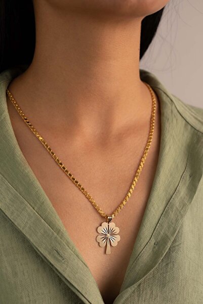 YAVUZ KUYUMCULUK Altın Pullu Zincir Yonca Kolye Kalemli