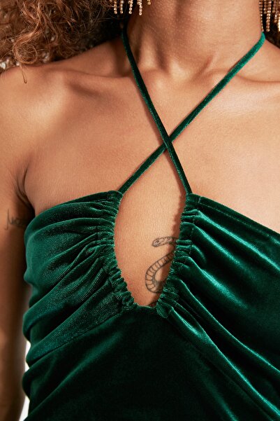 Trendyol Collection Emerald Green Short Evening Dress - Gather Detailed, Knitted Velvet TPRAW22EL1408