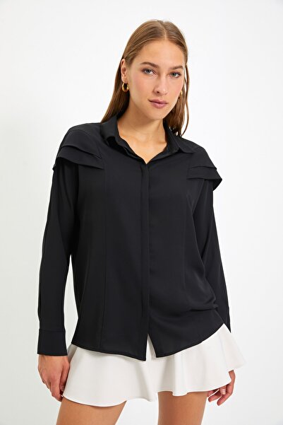 Trendyol Collection Tkaná košile Black Shoulder Flounce TWOAW22GO0375