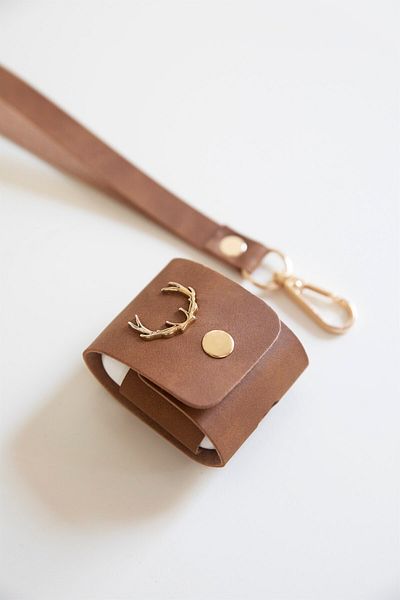 Le Color Headphone Case Brown Leather
