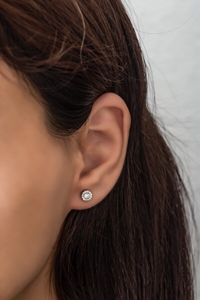 Nereze 925 Ayar Gümüş Minik Beyaz Zirkon Tektaş Küpe