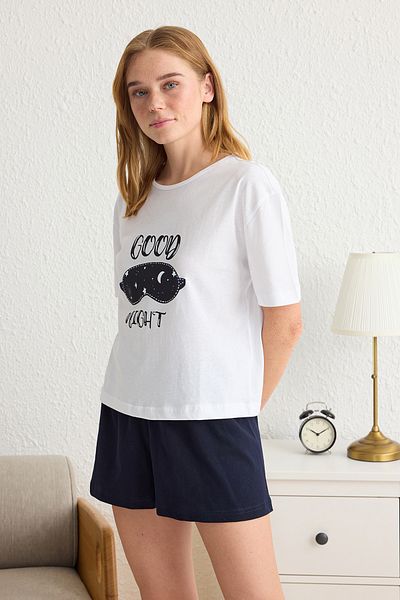 Trendyol Collection Weißes, schlichtes Single-Jersey-Strick-Pyjama-Set THMSS25PT00093