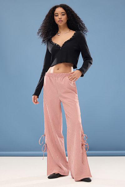 Trendyol Collection Fliesenfarbene elastische Taillenhose mit weitem Bein und seitlichem Schlitz – TWOSS25PL00022