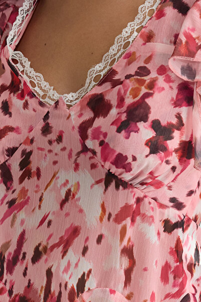Trendyol Collection Ροζ Yoryo σιφόν φλοράλ υφαντή μπλούζα TWOSS25BZ00107