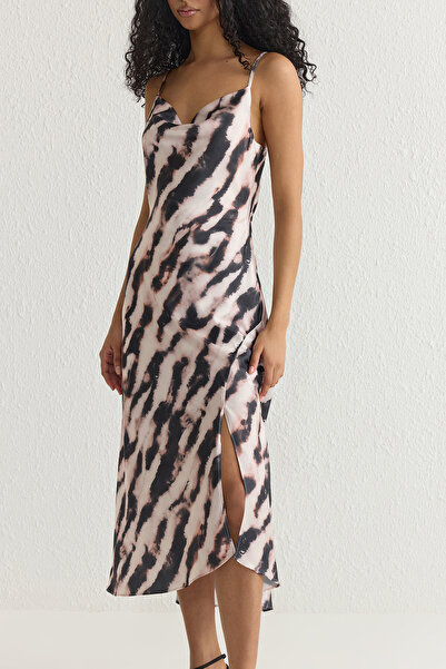 Trendyol Collection Fekete-többszínű bélelt szőtt szatén elegáns estélyi ruha TPRSS19BB0058