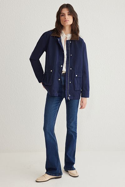 Trendyol Collection Jachetă de cămașă supradimensionată din denim, albastru închis, cu guler de piele intoarsa TWOSS25CE00005