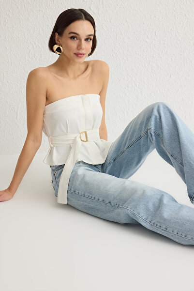 Trendyol Collection Twoss25Bz00061 Model Ecru Woven Blouse